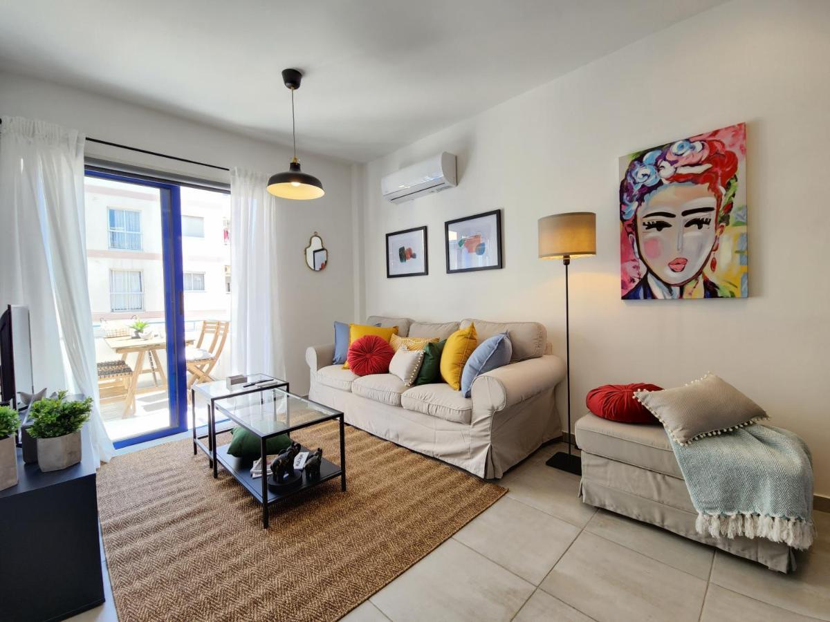 Frida'S Cozy Two Bedroom Apt Larnaca Extérieur photo