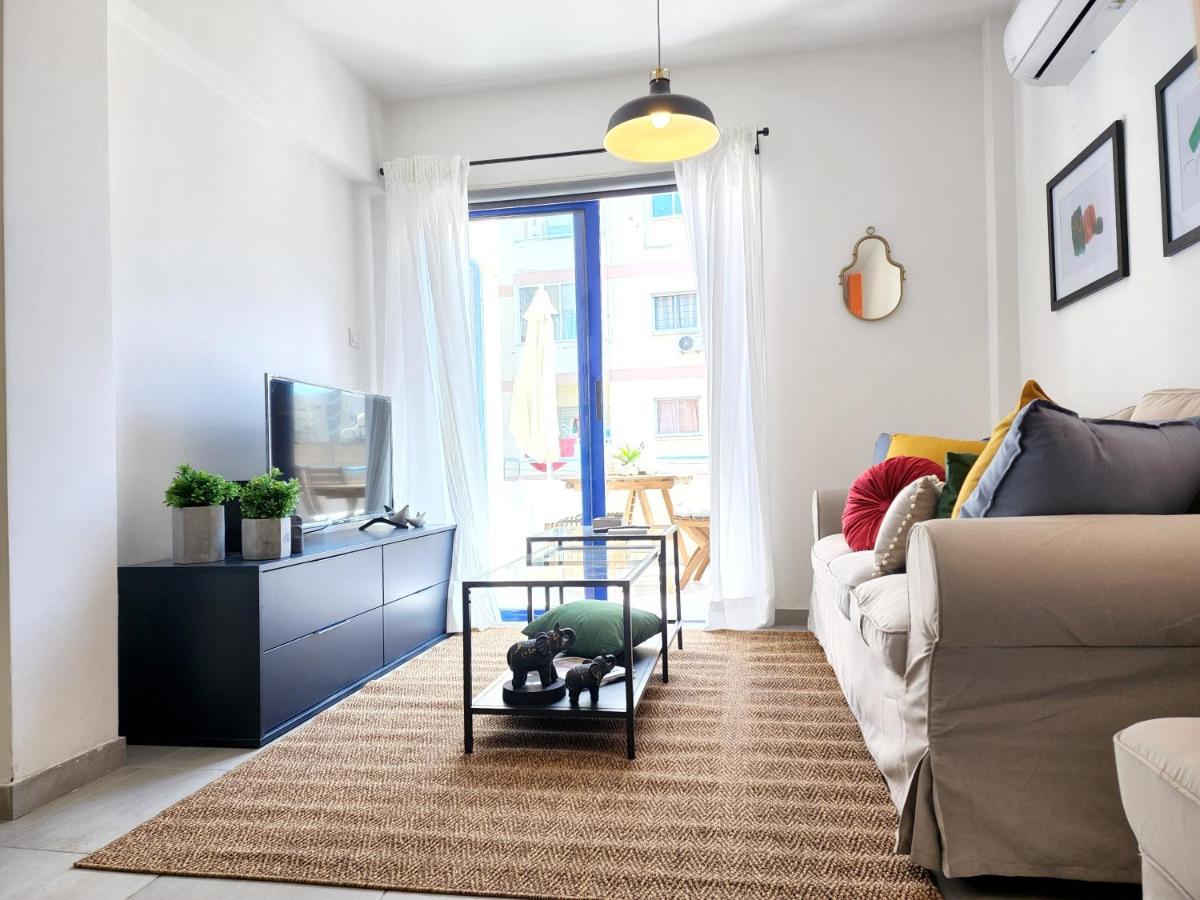 Frida'S Cozy Two Bedroom Apt Larnaca Extérieur photo