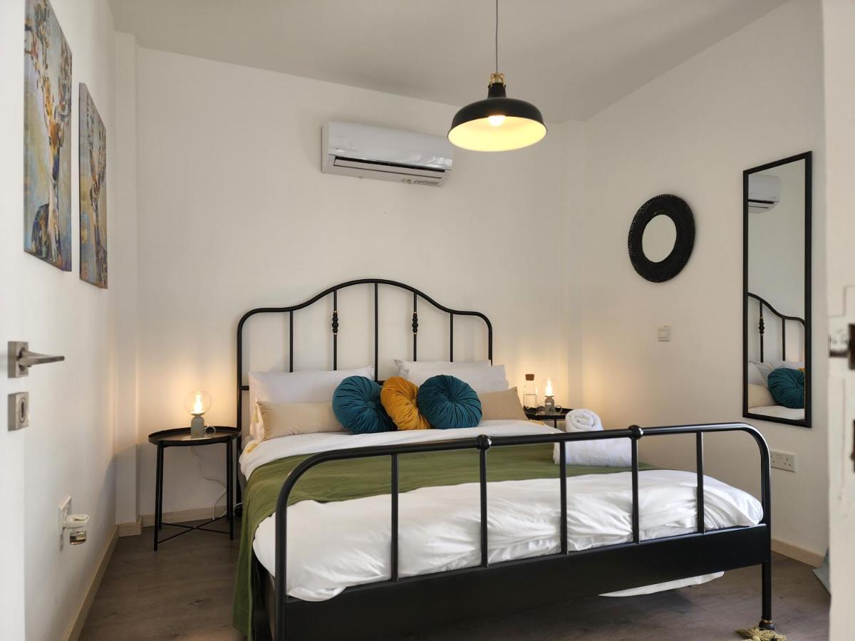 Frida'S Cozy Two Bedroom Apt Larnaca Extérieur photo