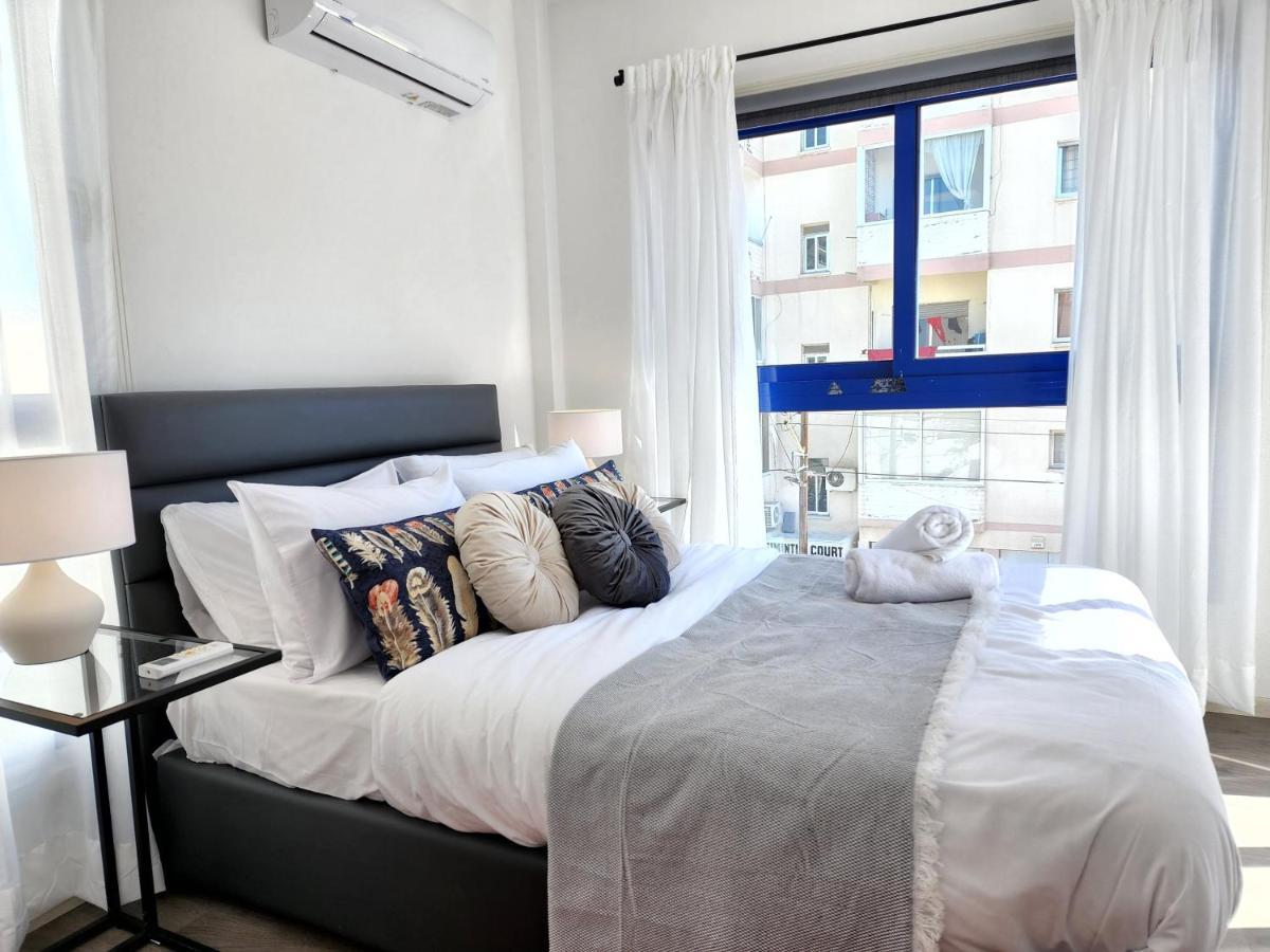 Frida'S Cozy Two Bedroom Apt Larnaca Extérieur photo