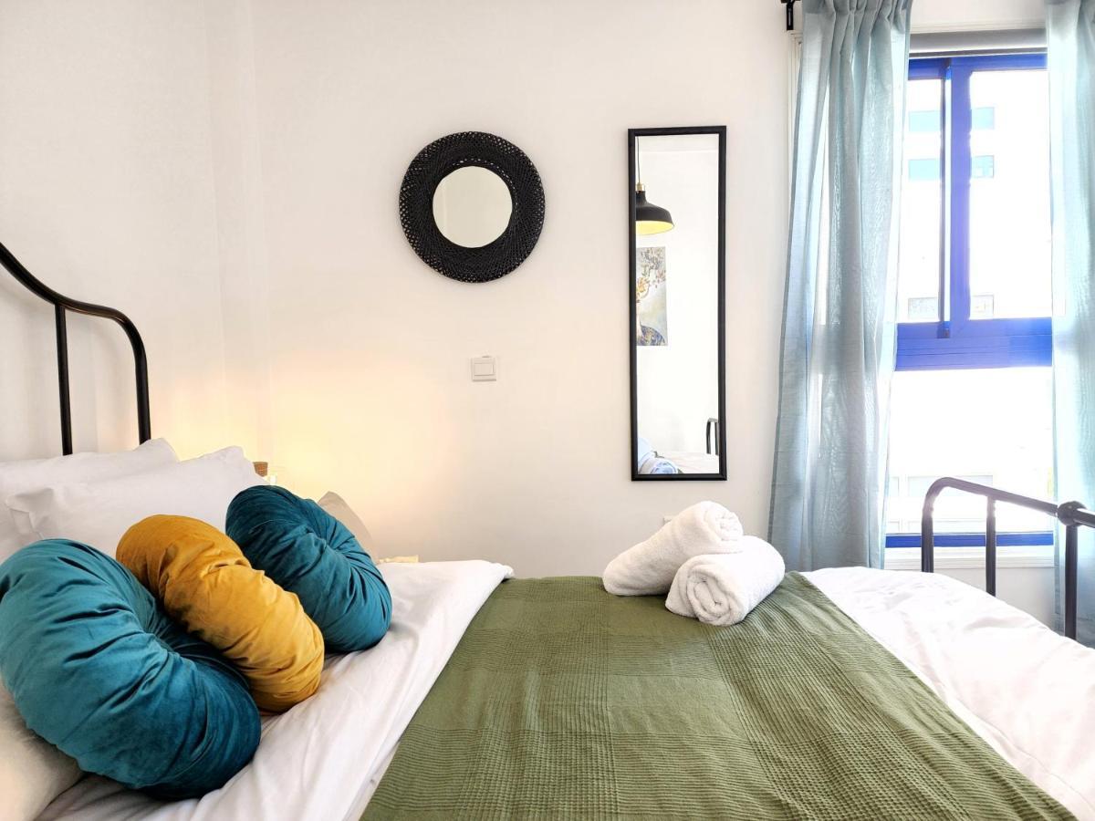 Frida'S Cozy Two Bedroom Apt Larnaca Extérieur photo
